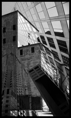 Structure
