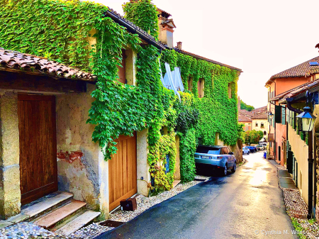 Apartment Building in Asolo, Italy 