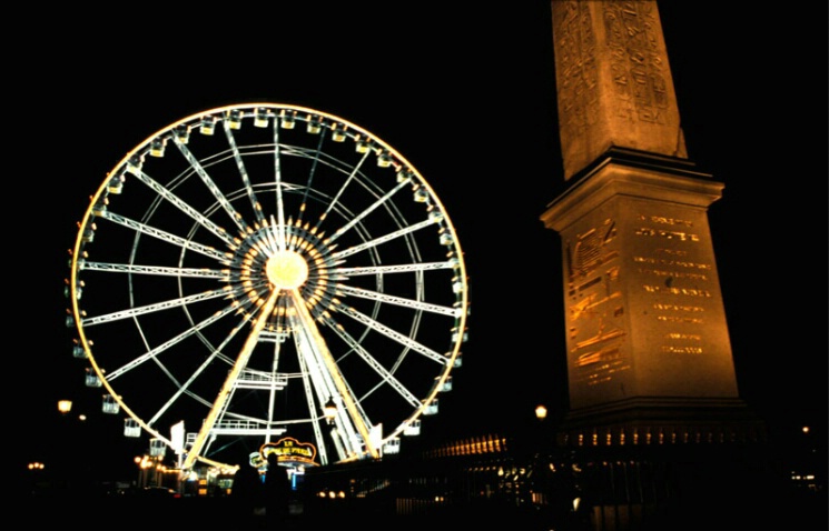 Obelisk and Ferris Wheel