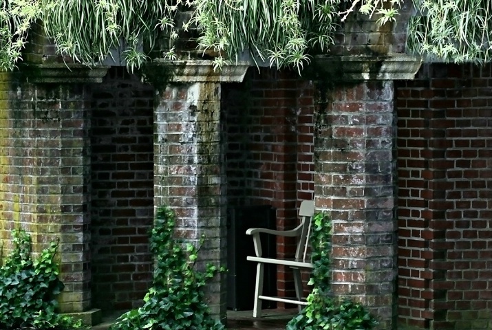 Discreet Place to Sit