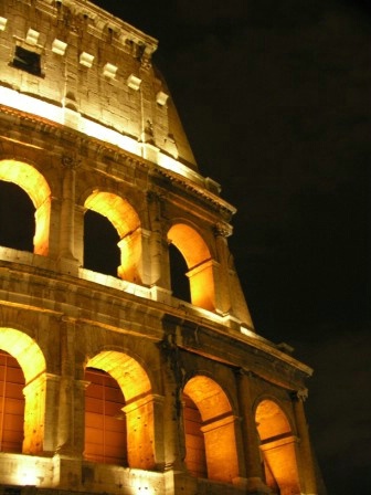 Colosseo night shot