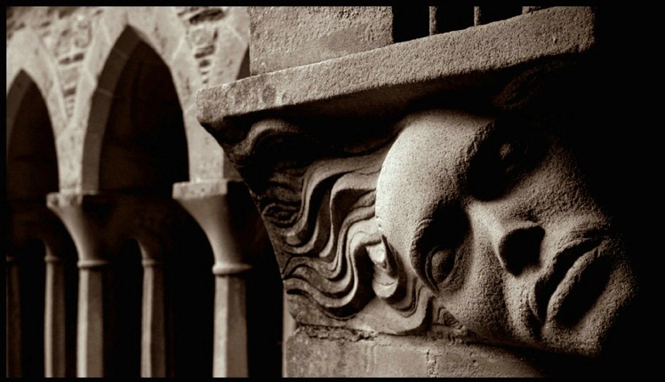 Iona Cloister detail 1