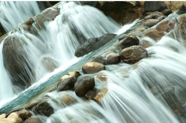 Twelve Bridges Falls Diagonal