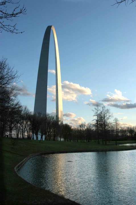 Arch of St. Louis, Late Winter