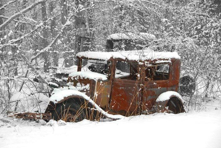 Weathered Car,MA