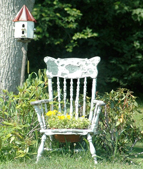 White Chair & Birdhouse,3a,MA