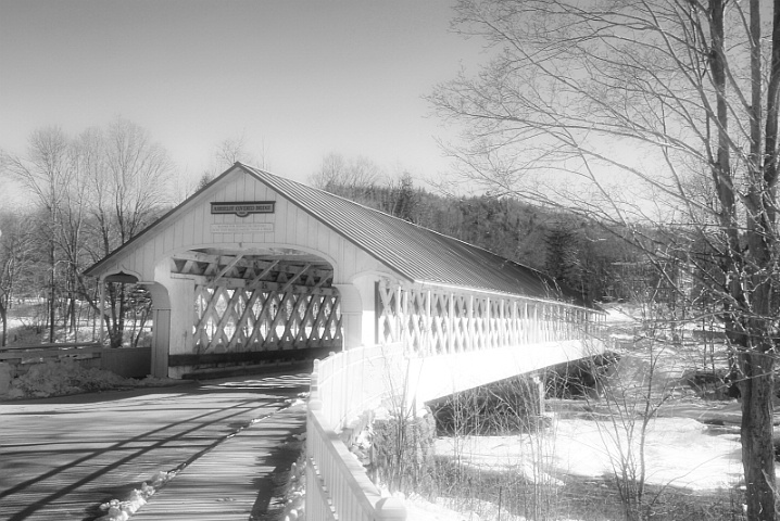 B&W35 Asheulot Bridge,Winchester,NH