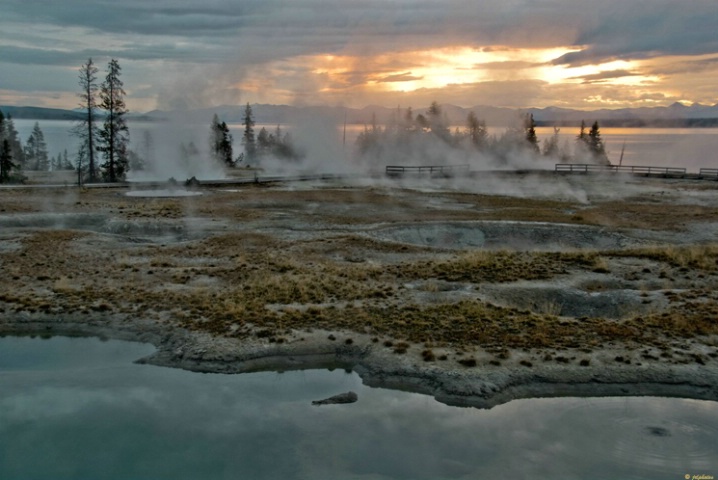 West Thumb Hot Spring area