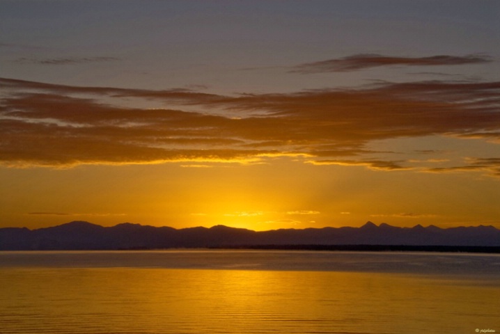 Sunrise on Yellowstone Lake