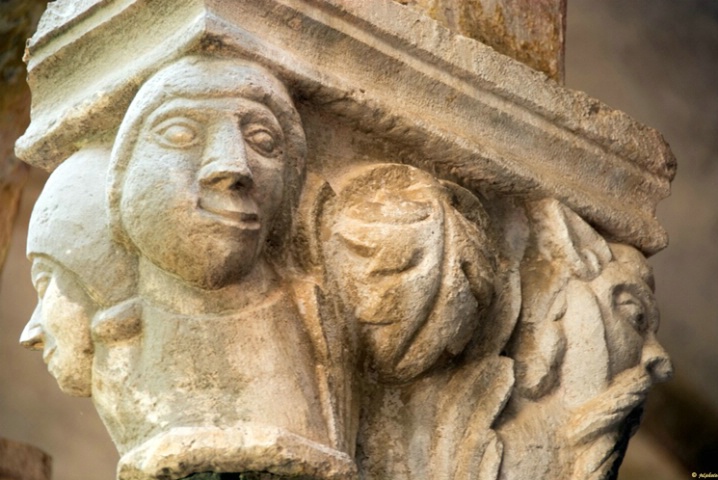 Column detail
