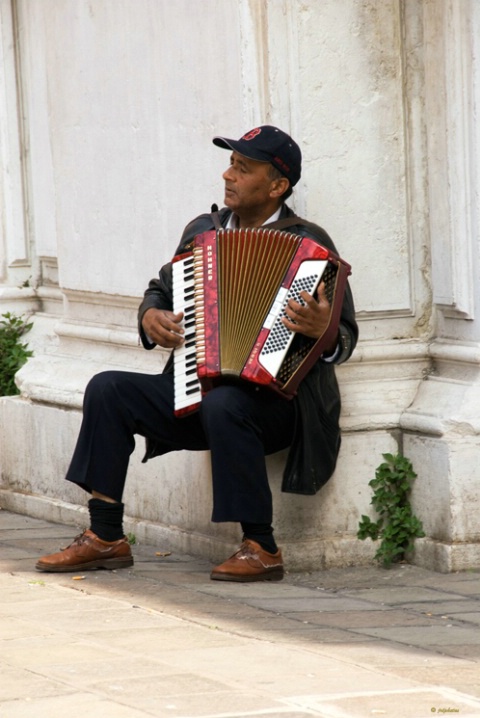 Play me a tune.