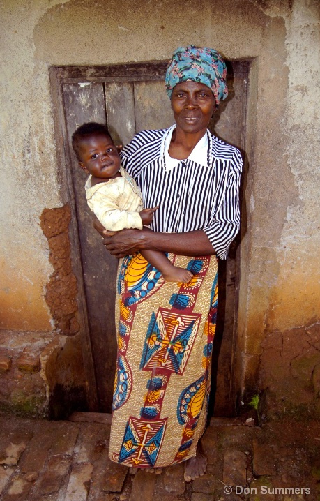 Matriarch & Grandchild, Butare, Rwanda 2007