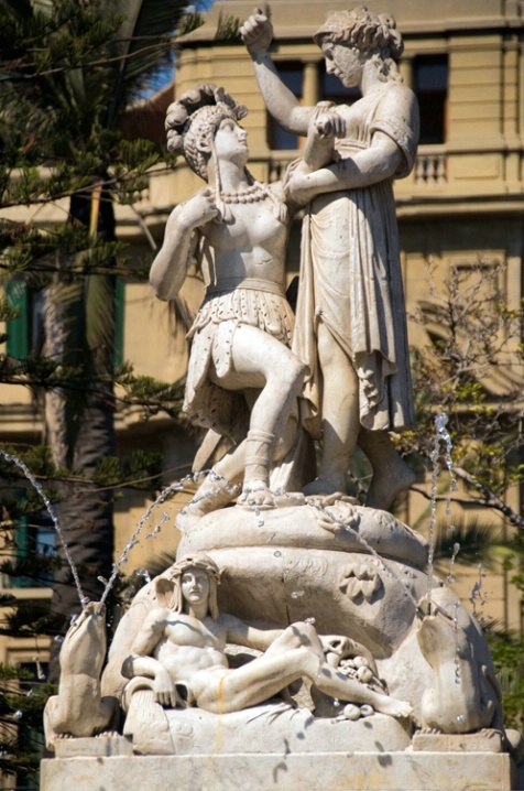 Statue in Plaza area, Santiago