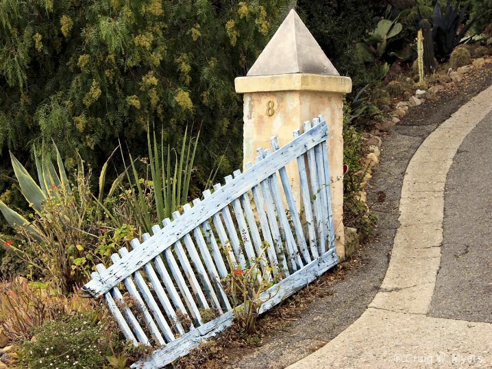 No. 8 Gate