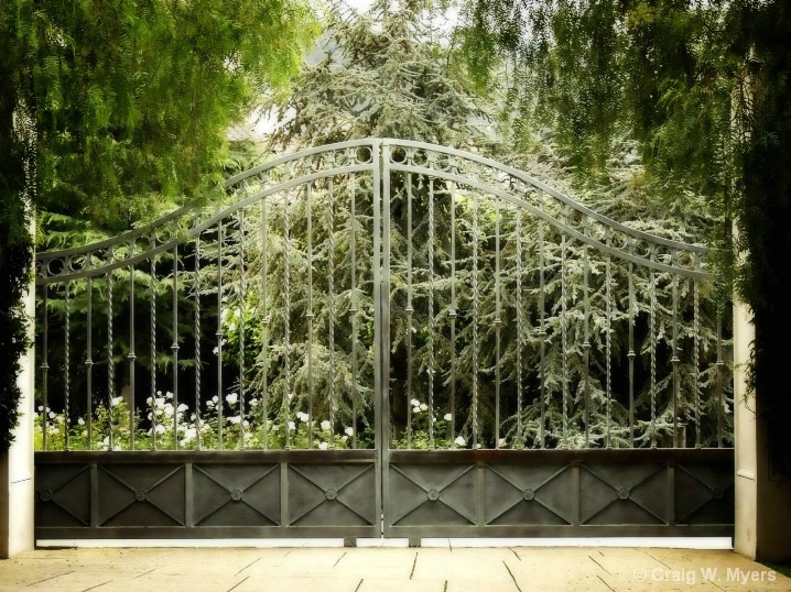 Peppertree Gate