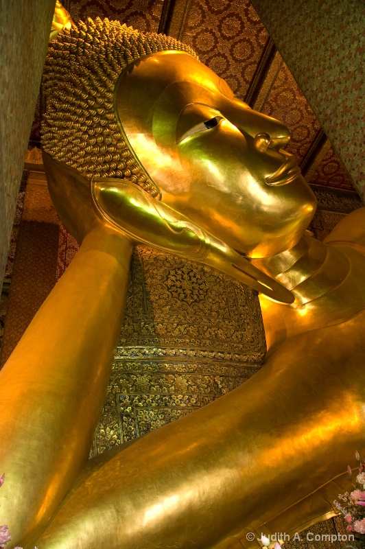 Reclining Buddha III