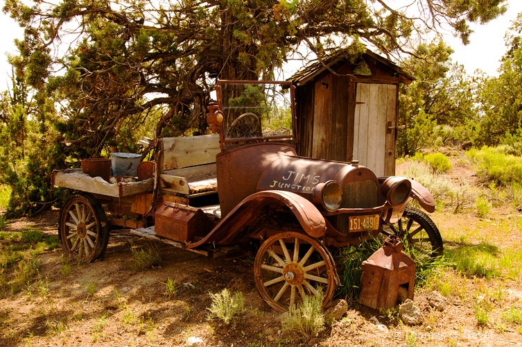 Jim's Junction, Oregon
