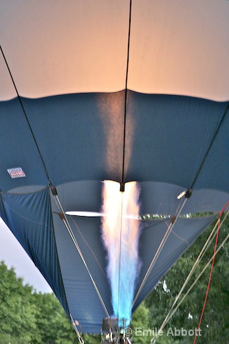 Heating the balloon