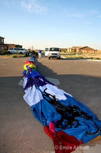 Preparing the balloon for packing