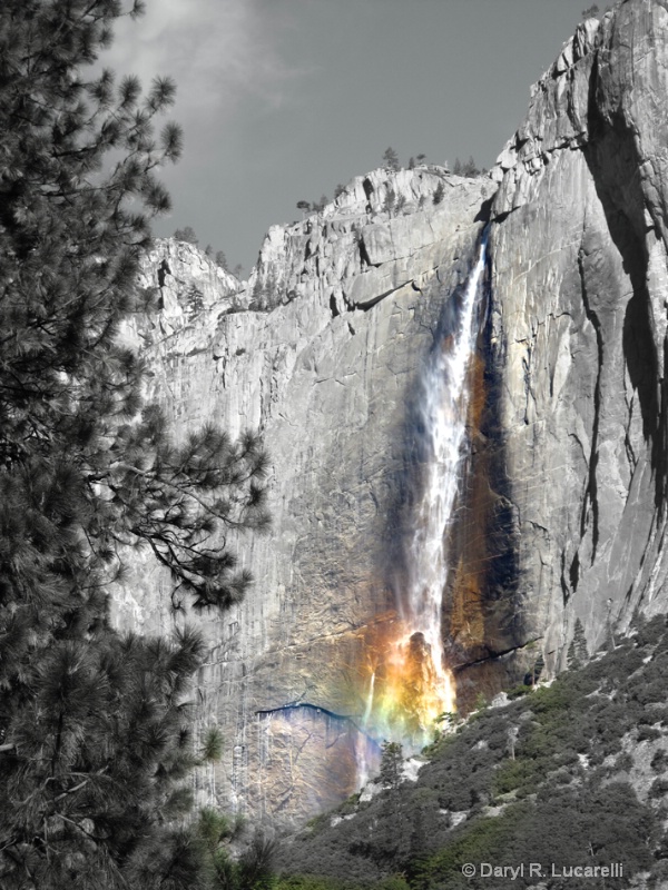 0456 B & W Yosemite Falls Rainbow Mist