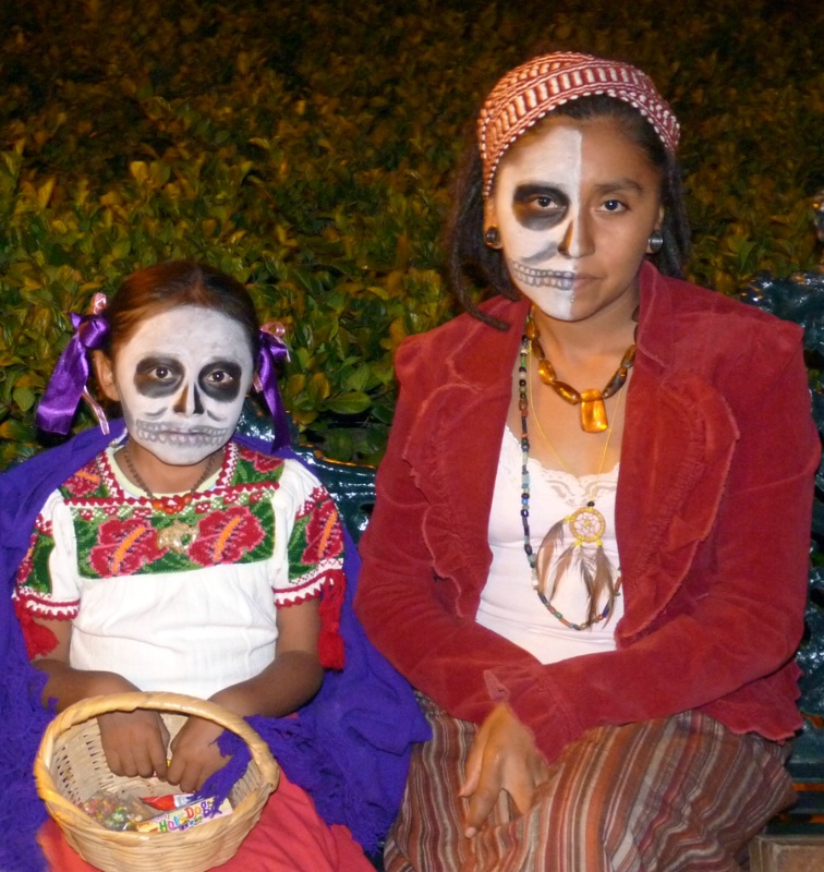 Day of the Dead Mother and Daughter