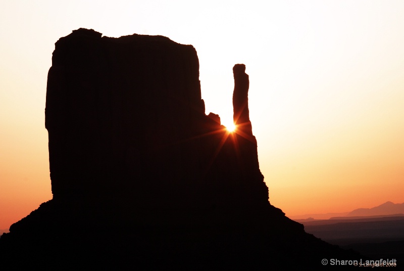 Monument Valley -- Left Mitten Sunrise
