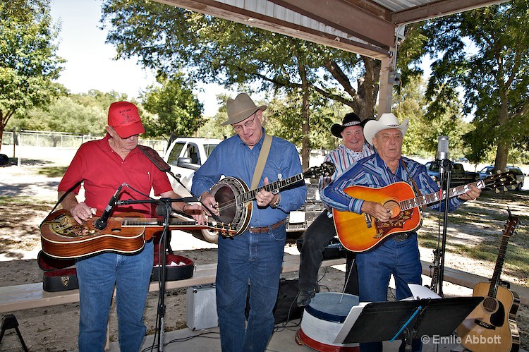 The Borderline Singers