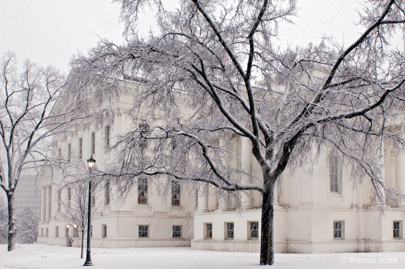 VA State Capitol - Snow Storm