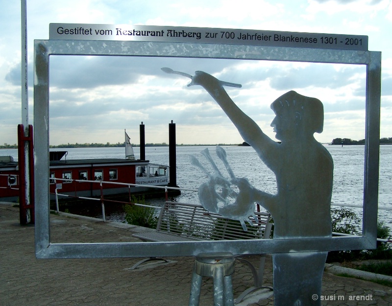 Painter on the Elbe