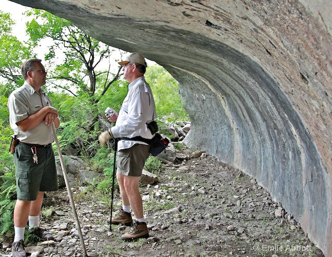 Thomas and Ken discuss the 41VV889 Shelter