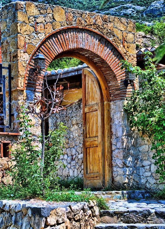 Albanian Gateway@@Kruja