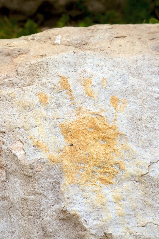 Yellow positive handprint Red Monochrome period