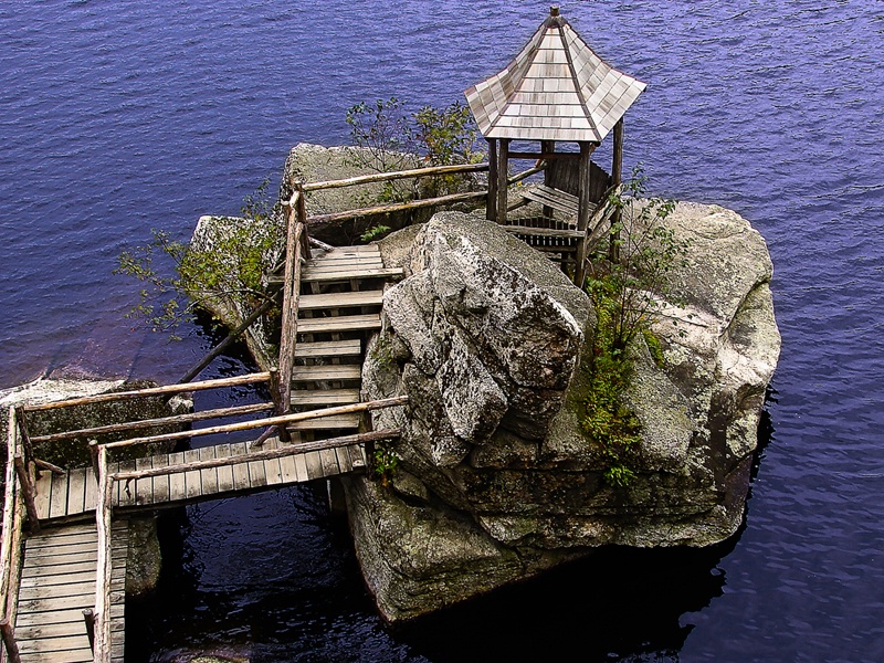 Outcrop Gazebo