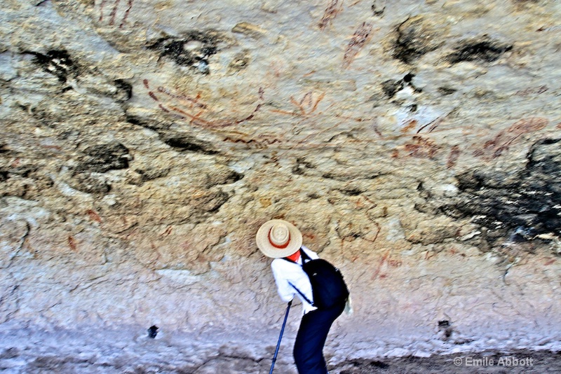 Viewing the ancients pictographs