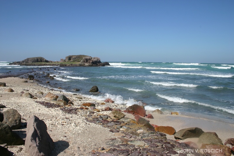 ROCKY BEACH