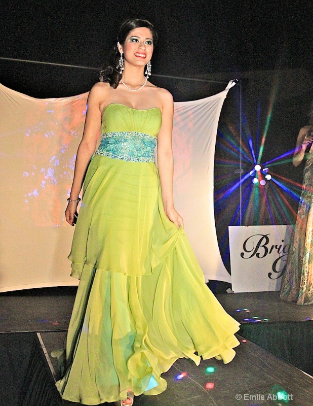 Tania Ortiz Miss Val Verde 2009