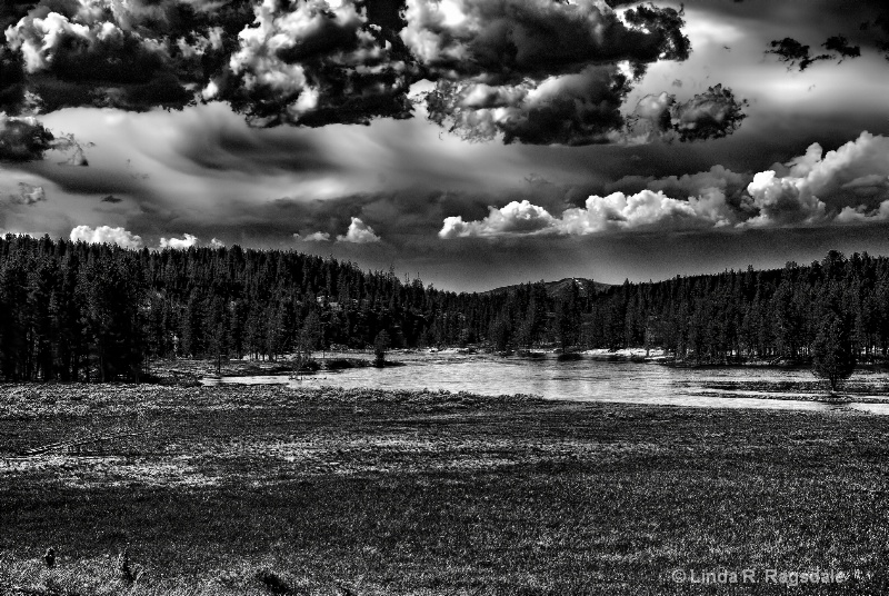 Coming storm in Yellowstone