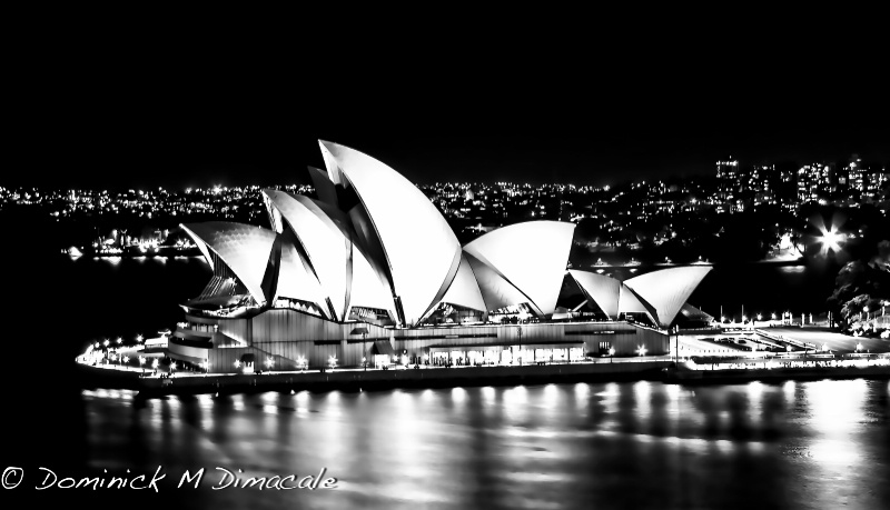 ~ ~ SYDNEY OPERA HOUSE BY THE HANGER ~ ~