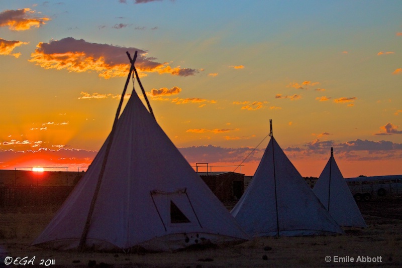 Dawn breaks at the 06 camp