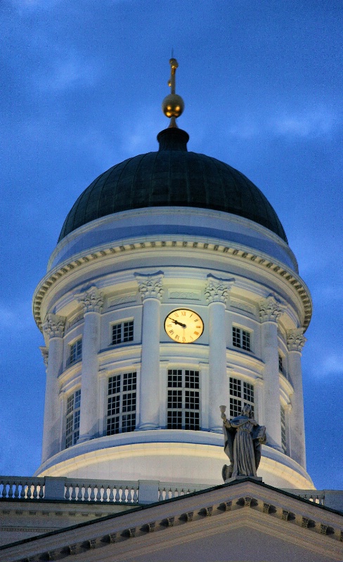 Time at Helsinki Cathedral