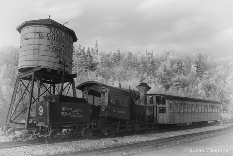 Mt Washington Train IR NH 6920