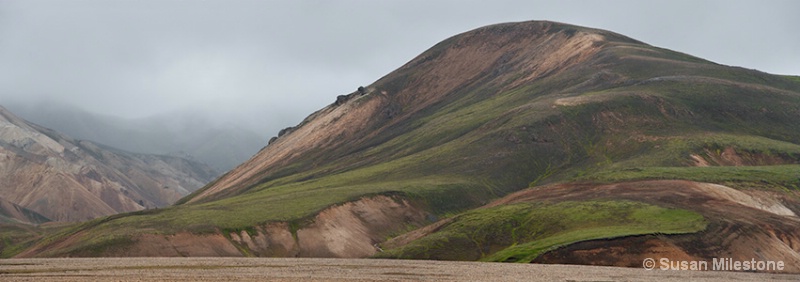 Iceland Mossy Mtns Pan 2_2