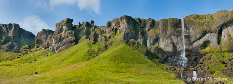 Farm Cliffs & Waterfall Pan