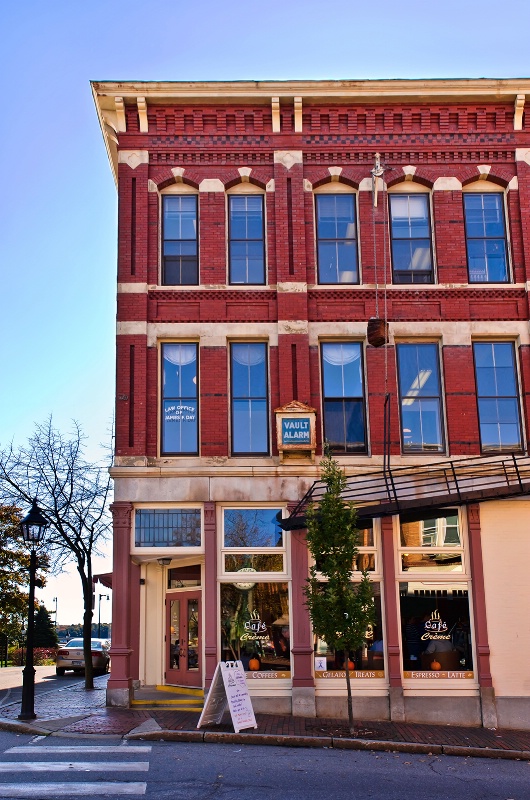 Front and Centre Streets