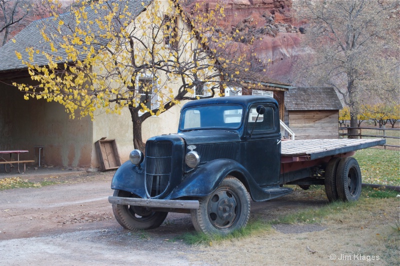 Old Ford flatbed truck and Gifford Farmhouse