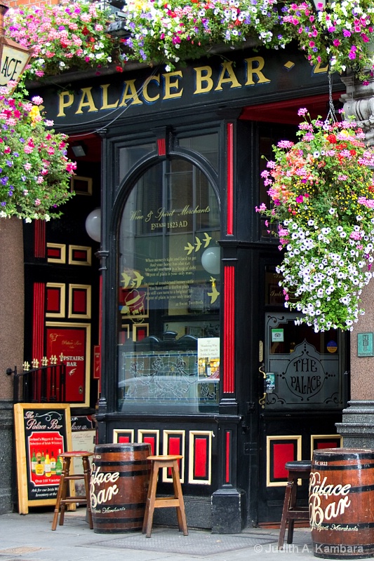 palace bar