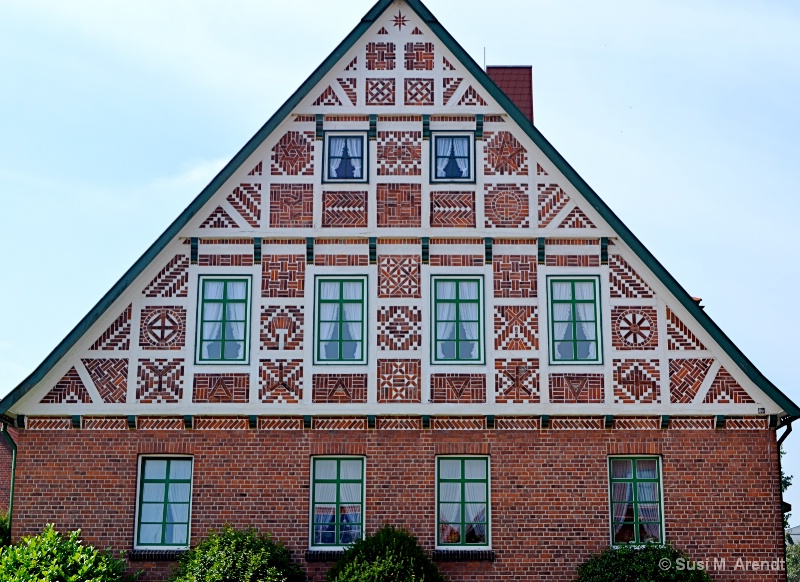 Intricate Brickwork