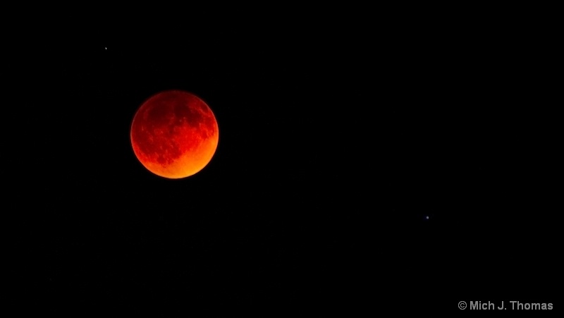 The Red Moon,  4-15-14  3:30am, Kansas city!