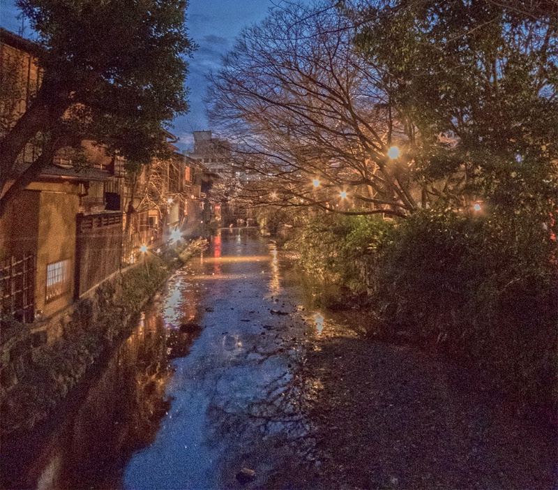 Stream in Asakusa