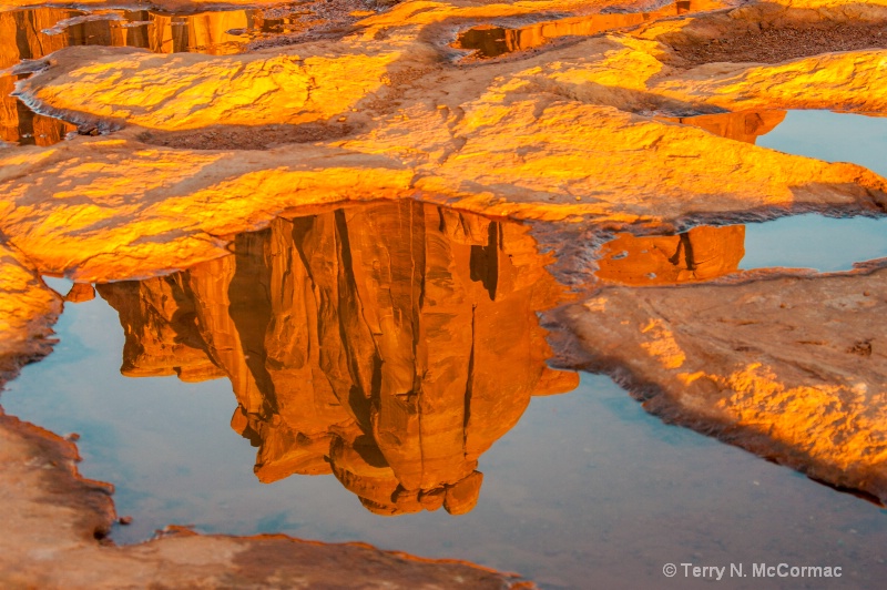Rock Formation & reflection 